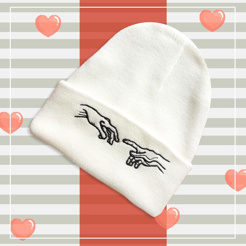 کلاه بافت اسپرت طرح آفرینش‎‎ - سفید و مشکی