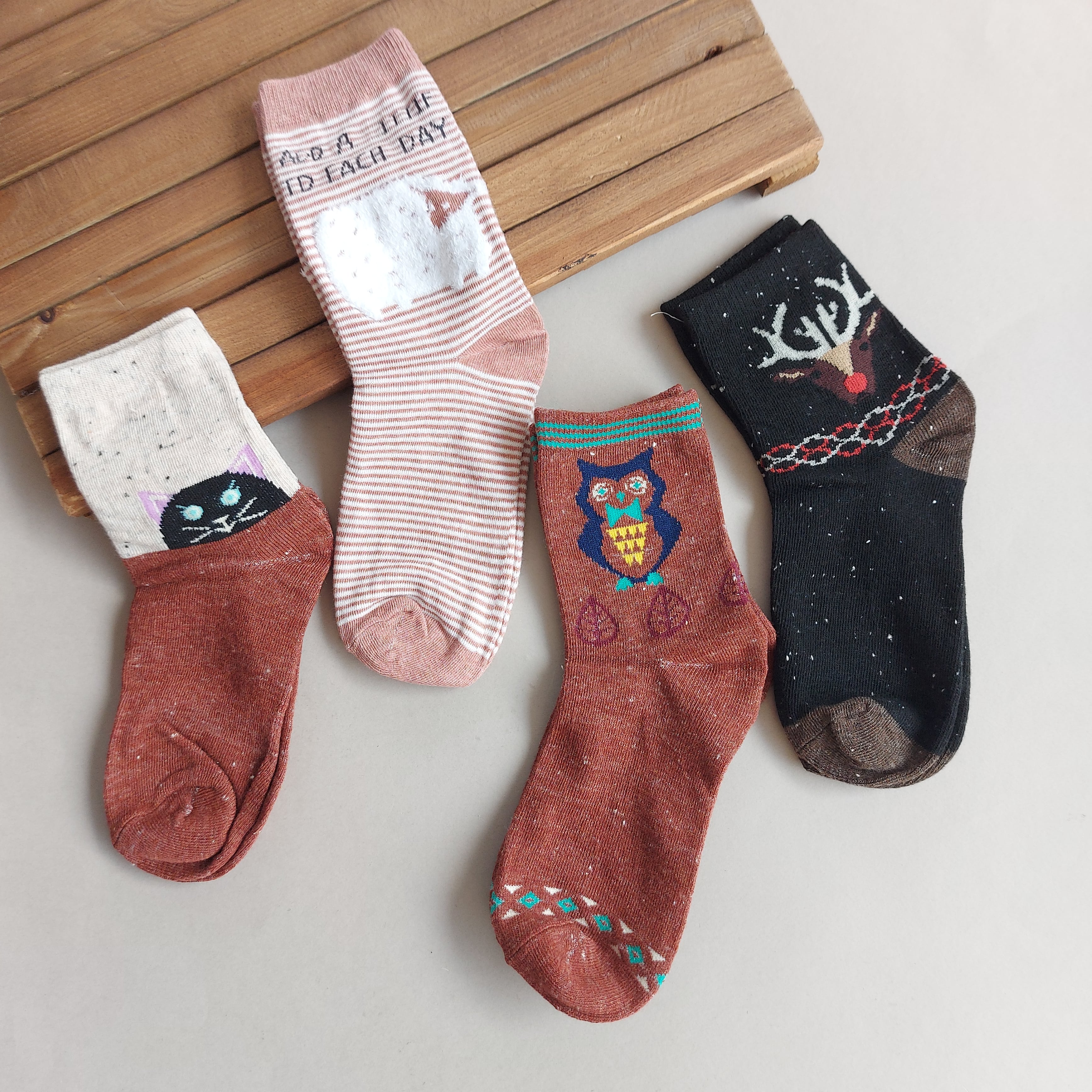 جوراب نیم ساق زنانه طرح حیوانات متنوع