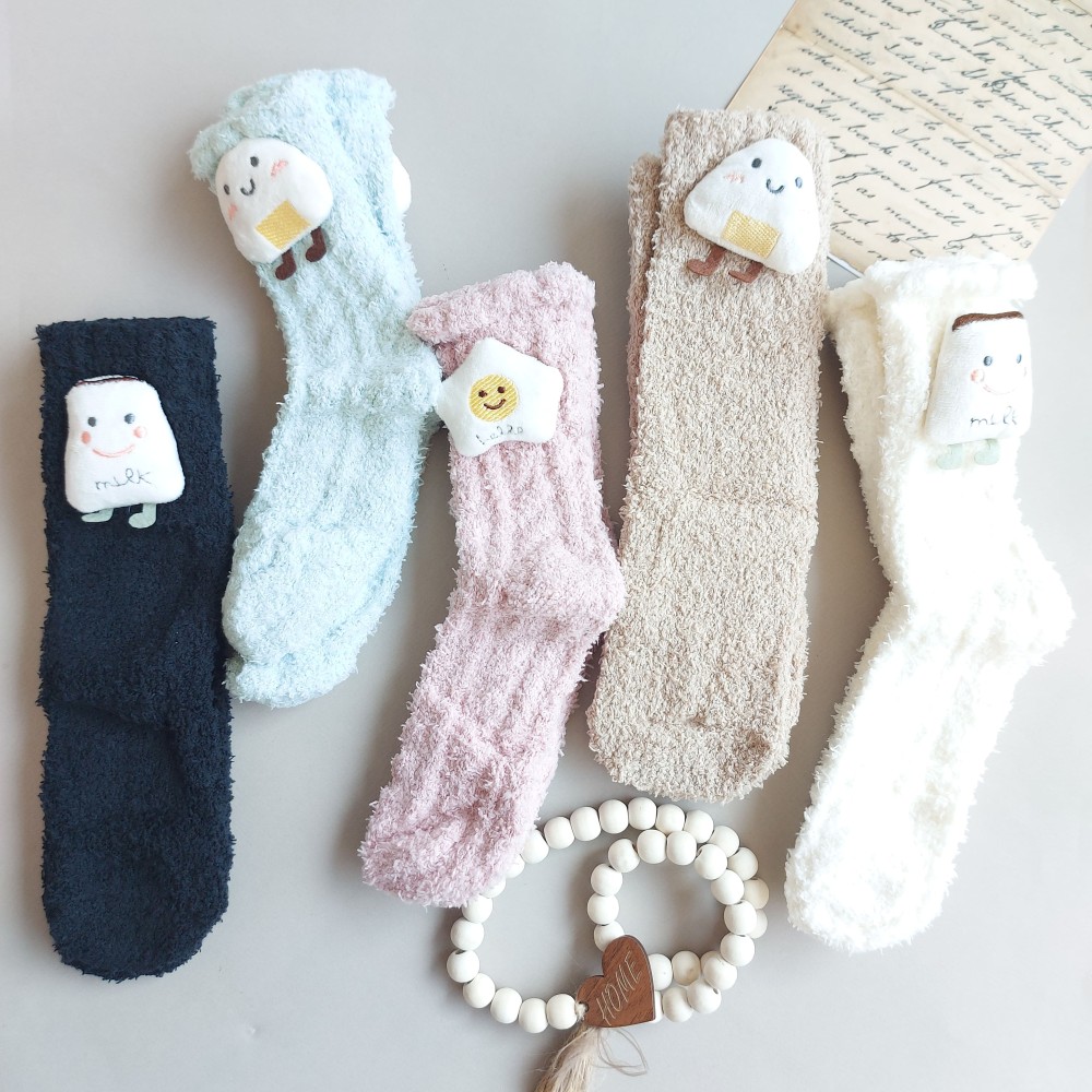 جوراب نیم ساق زنانه بوکله طرح عروسک فانتزی 