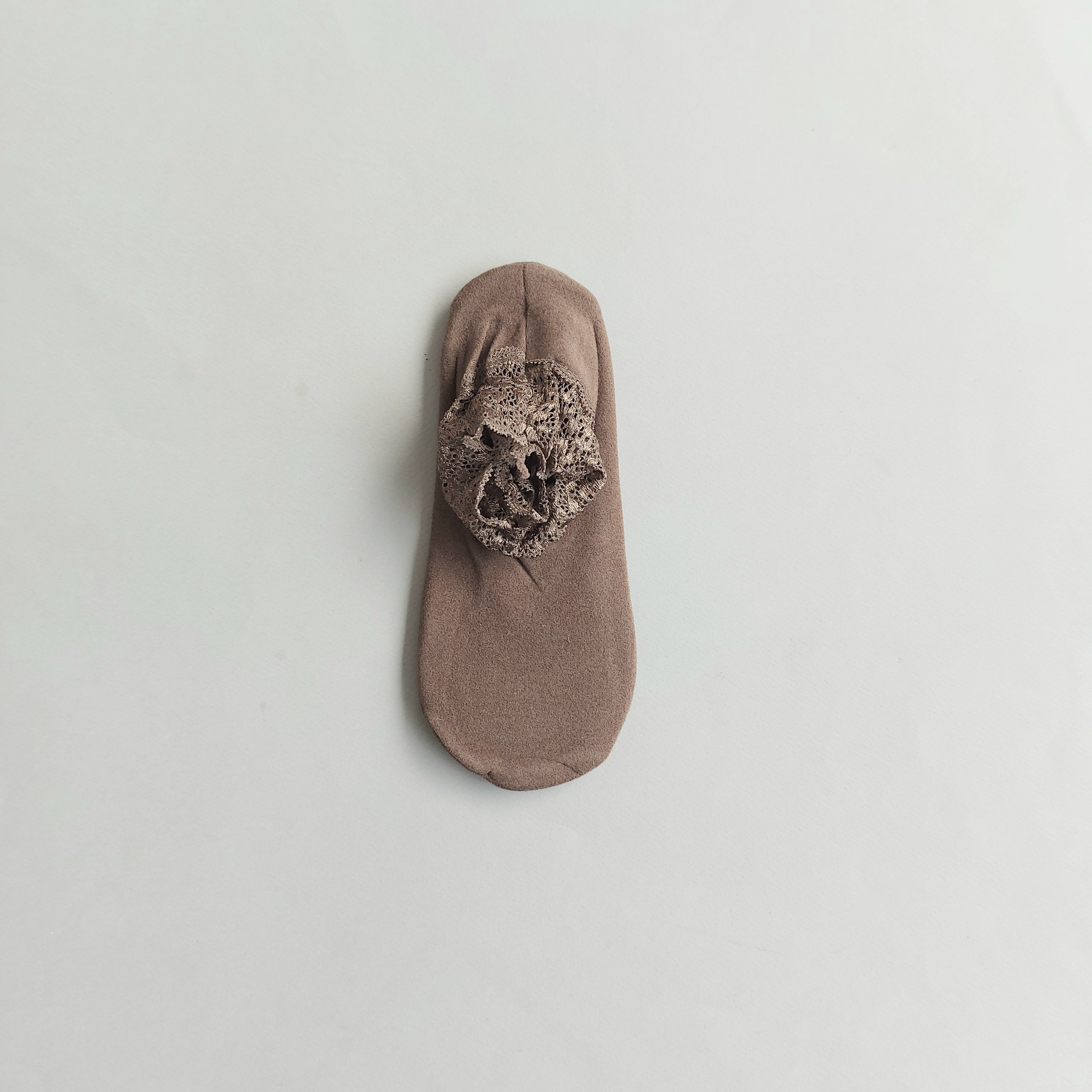 جوراب روفرشی زنانه پارچه ماهوتی لبه گیپوری