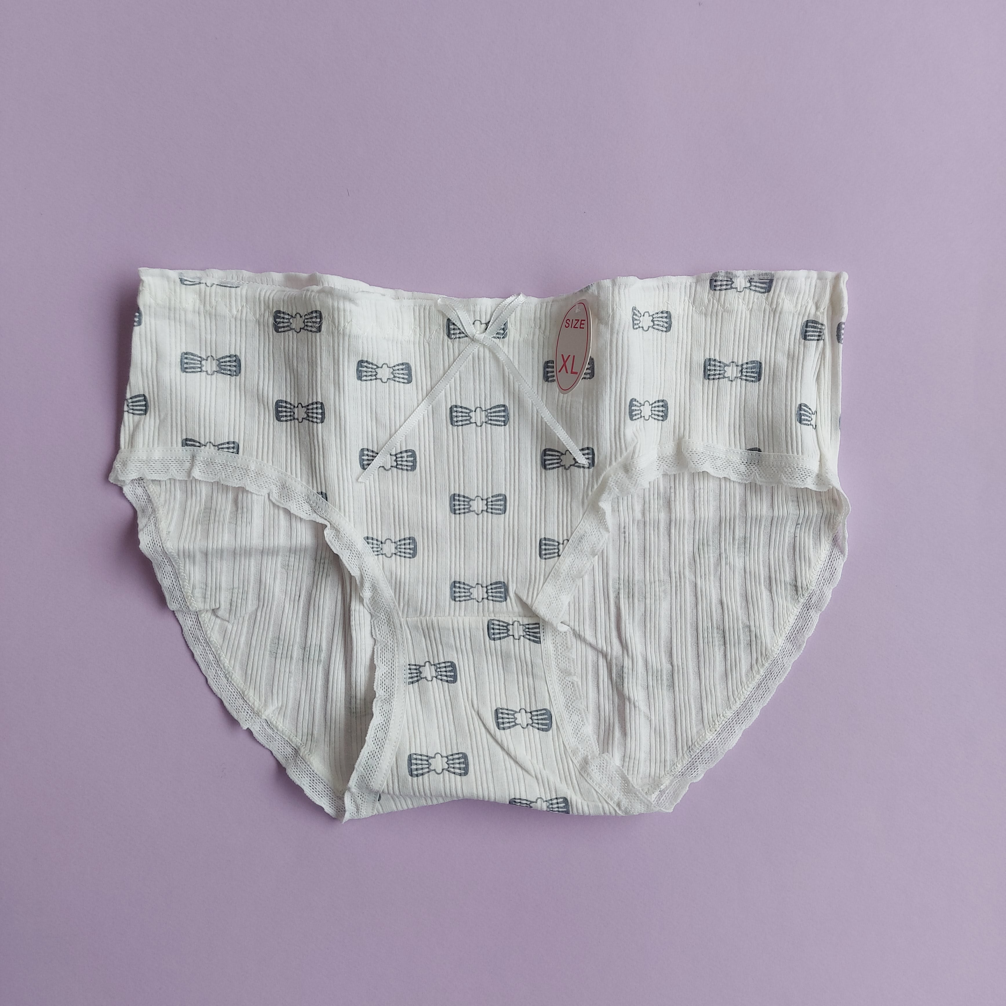 پک 4 عددی شورت زنانه طرح پاپیونی متنوع