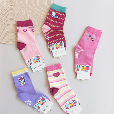 جوراب نیم ساق دخترانه کف استپ با طرح خرگوش و قلب